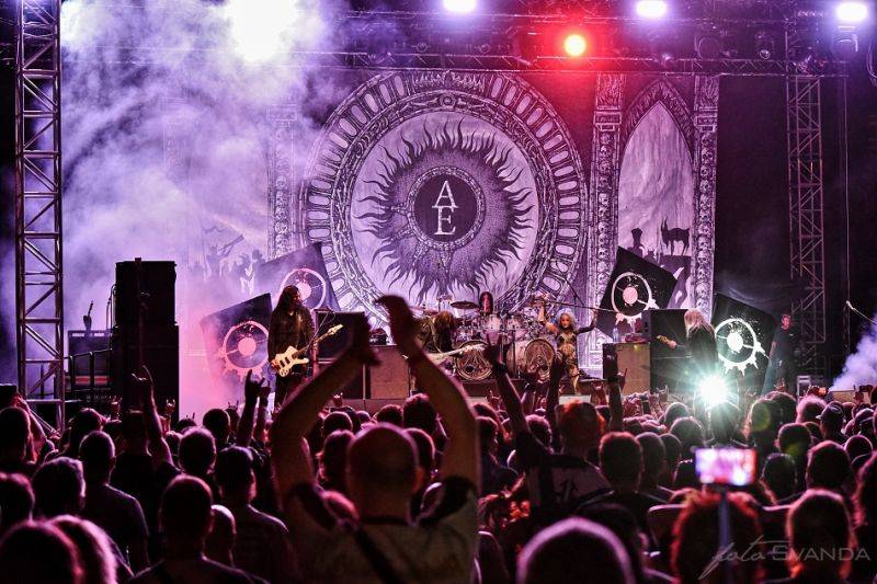 Ostrava v plamenech: Fanoušky rozpálili Arch Enemy, Loudness i Kreyson