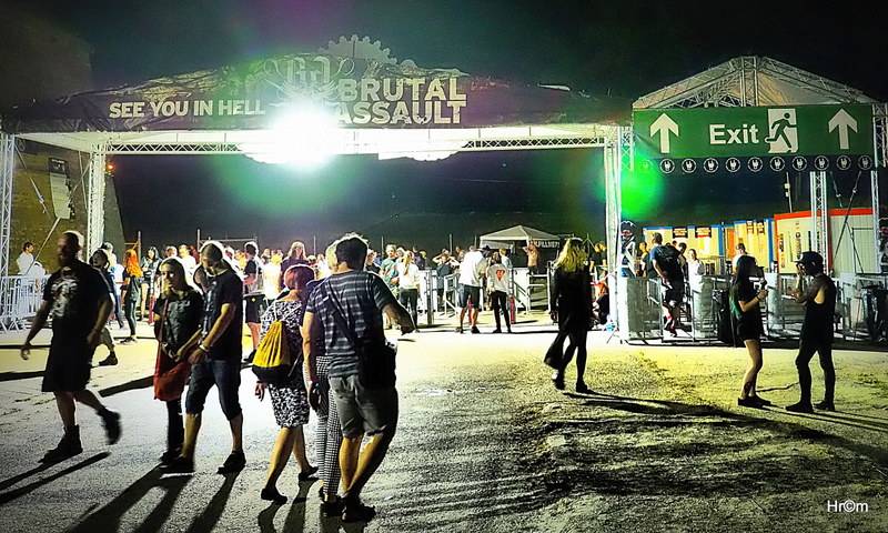 Dvacátý druhý ročník Brutal Assault začal pekelně zostra - s Madball nebo Overkill