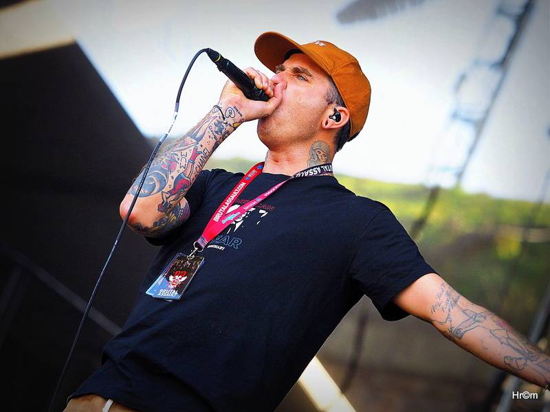 Dvacátý druhý ročník Brutal Assault začal pekelně zostra - s Madball nebo Overkill