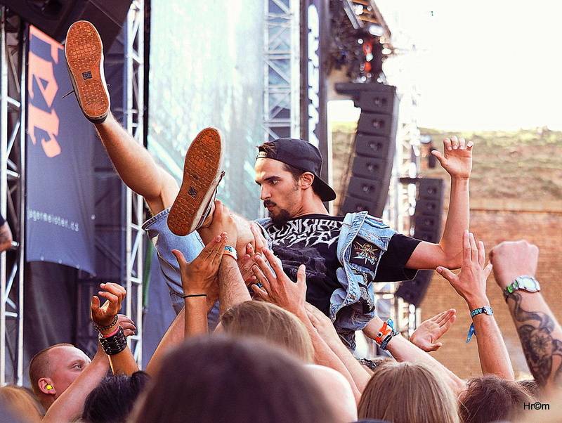 Dvacátý druhý ročník Brutal Assault začal pekelně zostra - s Madball nebo Overkill