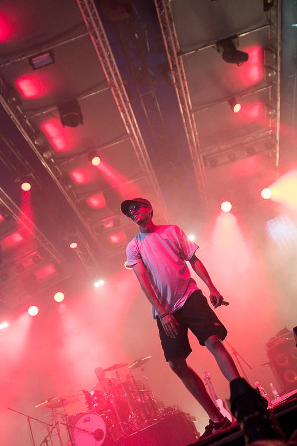 Druhý den Szigetu byl ve znamení indie a rapu, hvězdami programu byli Wiz Khalifa, Biffy Clyro či The Vaccines