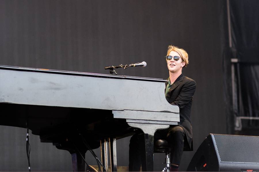 Druhý den Szigetu byl ve znamení indie a rapu, hvězdami programu byli Wiz Khalifa, Biffy Clyro či The Vaccines