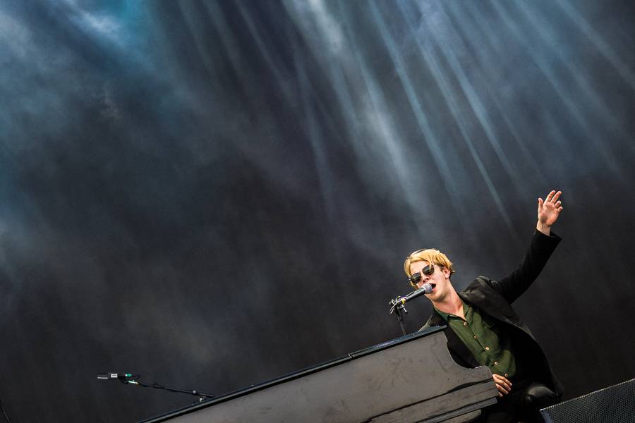 Druhý den Szigetu byl ve znamení indie a rapu, hvězdami programu byli Wiz Khalifa, Biffy Clyro či The Vaccines