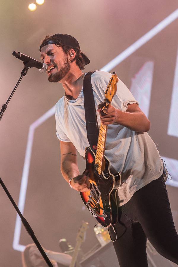 Druhý den Szigetu byl ve znamení indie a rapu, hvězdami programu byli Wiz Khalifa, Biffy Clyro či The Vaccines