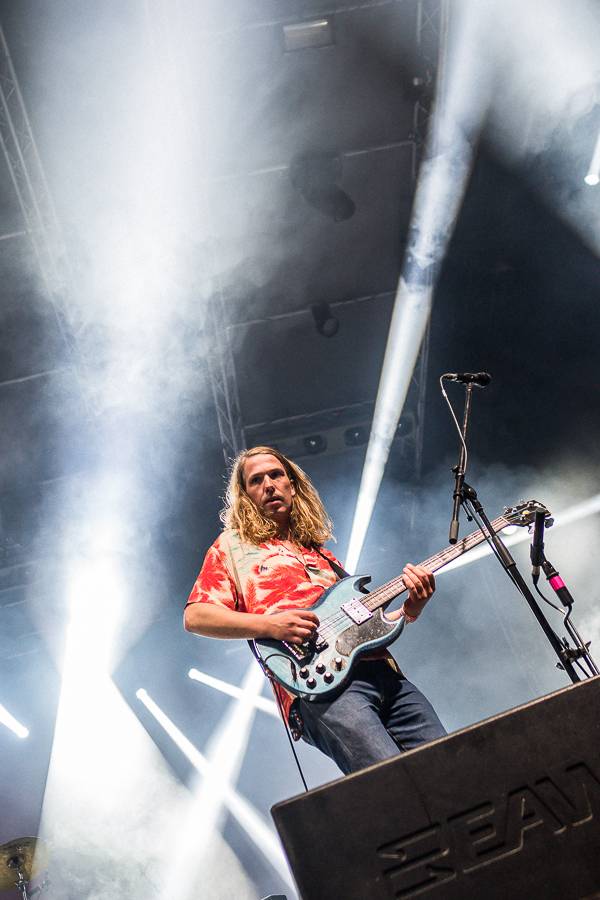 Druhý den Szigetu byl ve znamení indie a rapu, hvězdami programu byli Wiz Khalifa, Biffy Clyro či The Vaccines