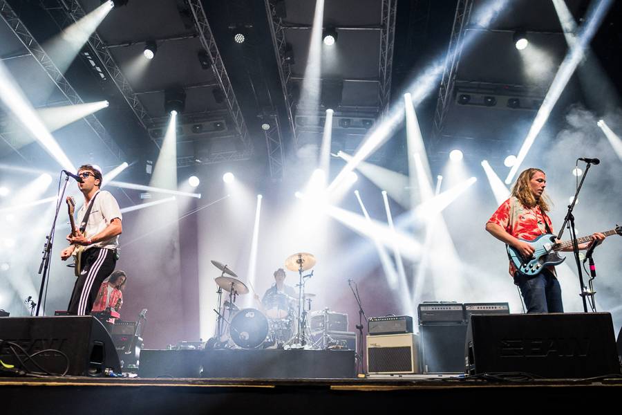 Druhý den Szigetu byl ve znamení indie a rapu, hvězdami programu byli Wiz Khalifa, Biffy Clyro či The Vaccines