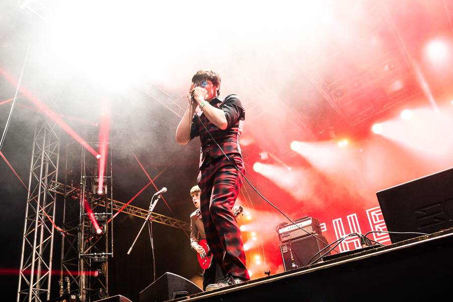 Čtvrtý den festivalu Sziget mixovali Galantis, pařilo se na Bad Religion a Crystal Fighters ukazovali, co je to láska