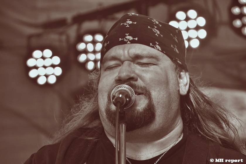 Prasofest na Vlčtejně ovládla skupina Trautenberk