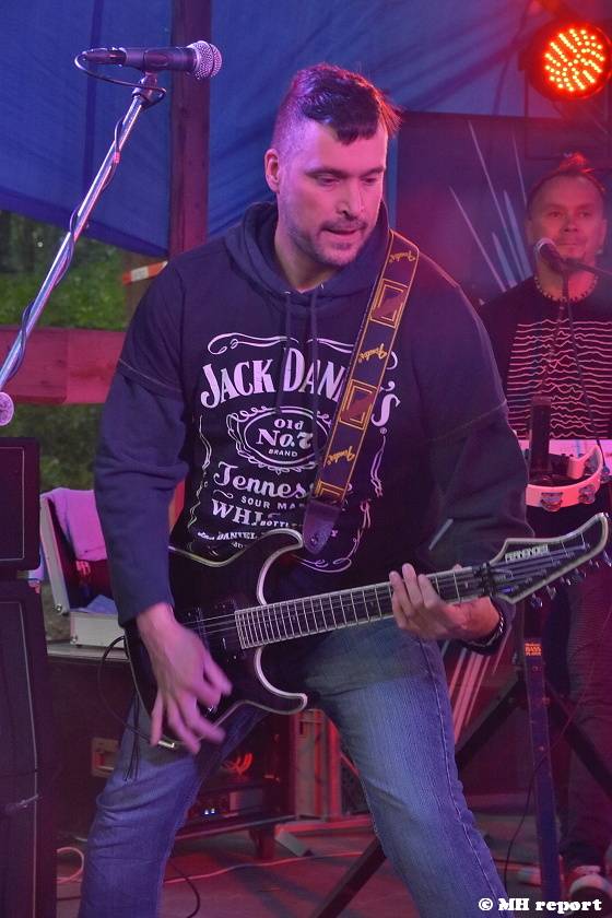 Prasofest na Vlčtejně ovládla skupina Trautenberk