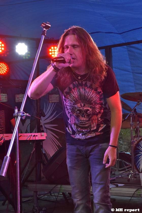 Prasofest na Vlčtejně ovládla skupina Trautenberk