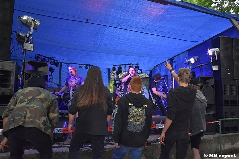 Prasofest na Vlčtejně ovládla skupina Trautenberk