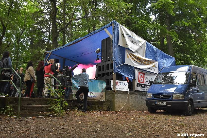 Prasofest na Vlčtejně ovládla skupina Trautenberk