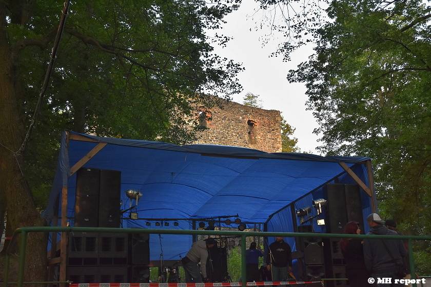 Prasofest na Vlčtejně ovládla skupina Trautenberk