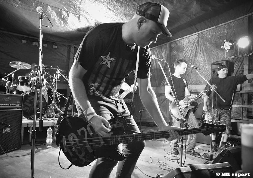 Prasofest na Vlčtejně ovládla skupina Trautenberk