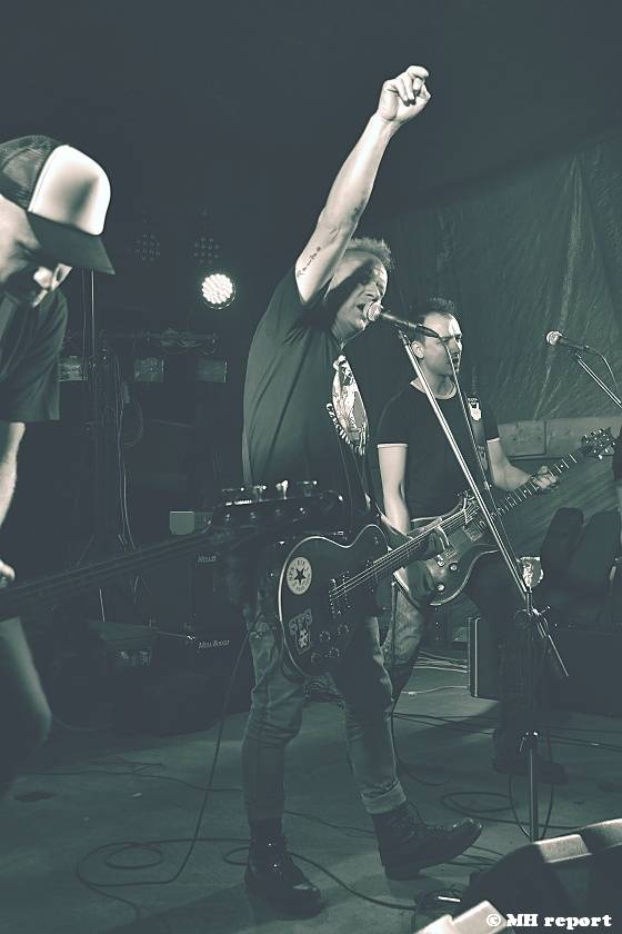 Prasofest na Vlčtejně ovládla skupina Trautenberk