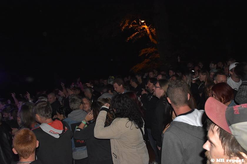 Prasofest na Vlčtejně ovládla skupina Trautenberk