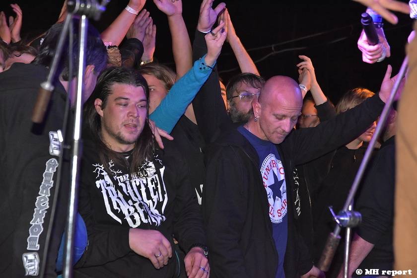 Prasofest na Vlčtejně ovládla skupina Trautenberk