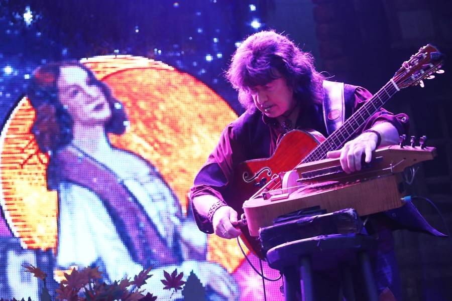 Blackmore's Night na Špilberku dodrželi deštivou tradici, zařadili i hit Michala Davida