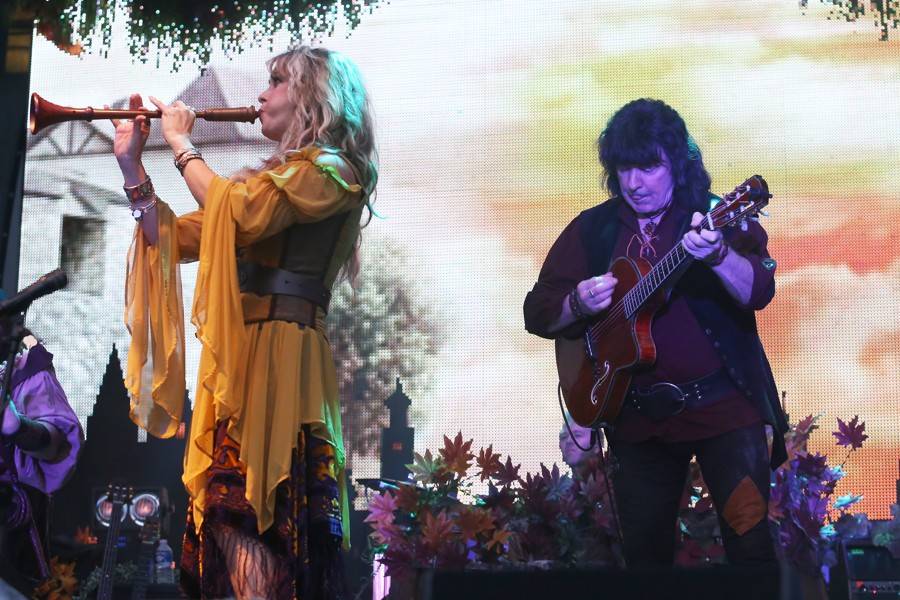 Blackmore's Night na Špilberku dodrželi deštivou tradici, zařadili i hit Michala Davida