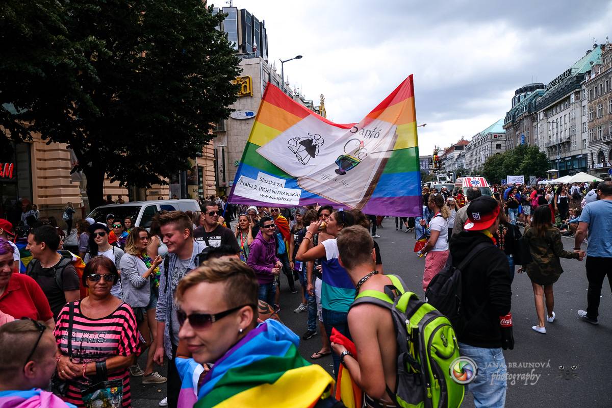 Prague Pride vyvrcholila duhovým průvodem a festivalem na Letné, vystoupila rapperka SharkaSs