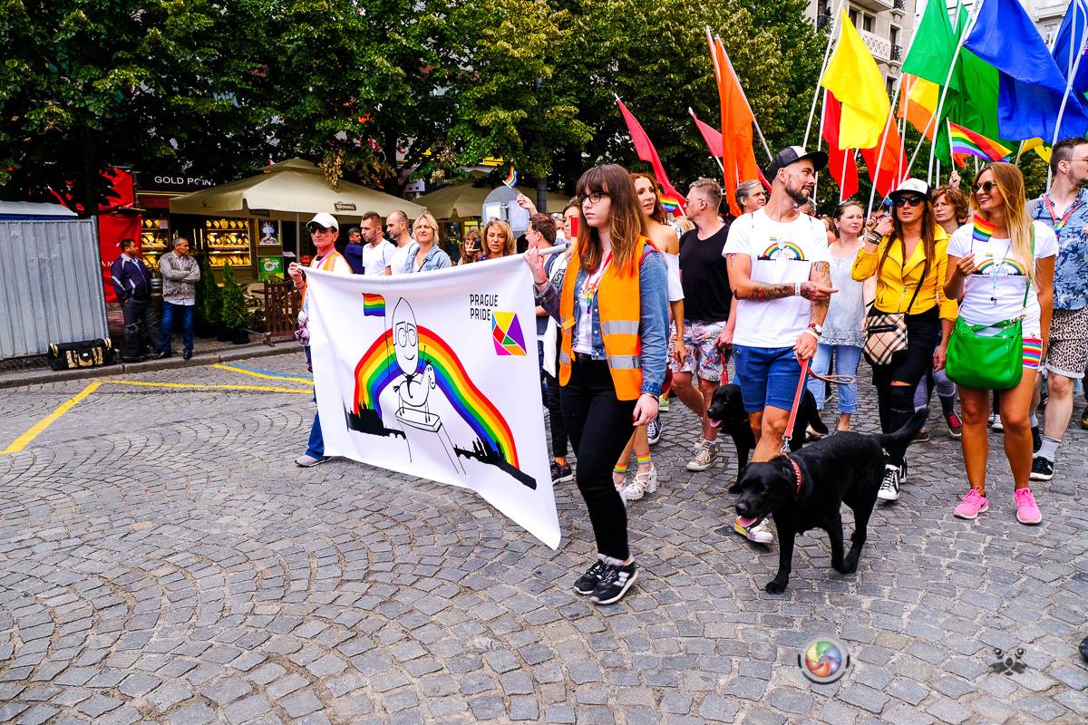 Prague Pride vyvrcholila duhovým průvodem a festivalem na Letné, vystoupila rapperka SharkaSs