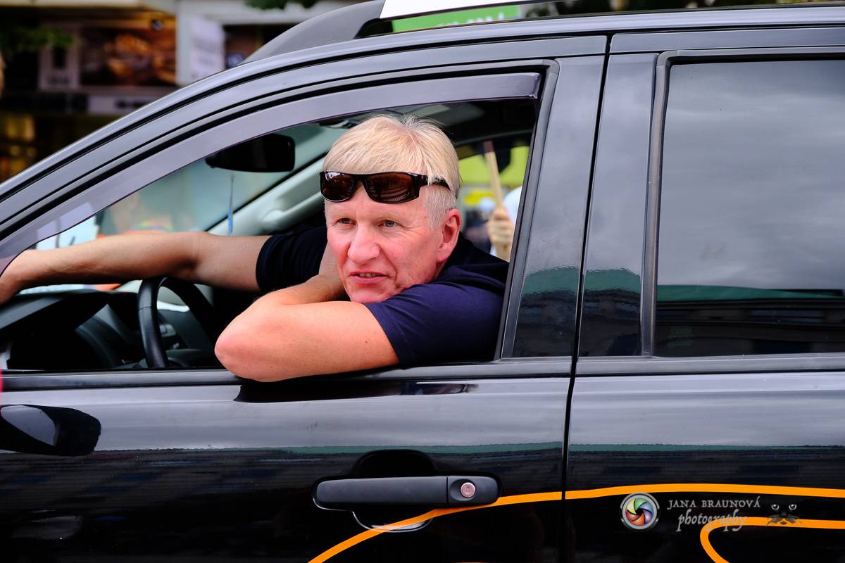 Prague Pride vyvrcholila duhovým průvodem a festivalem na Letné, vystoupila rapperka SharkaSs