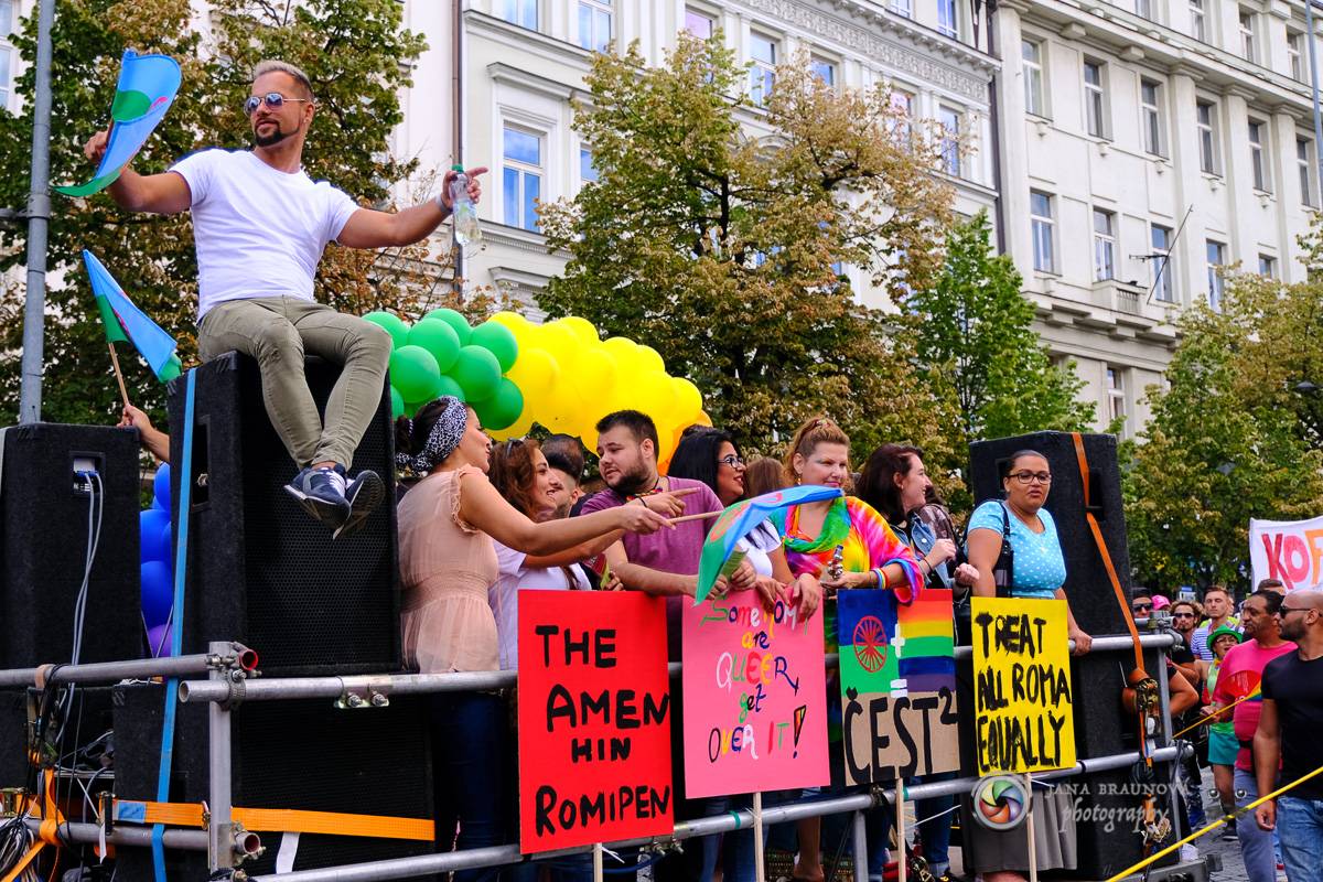 Prague Pride vyvrcholila duhovým průvodem a festivalem na Letné, vystoupila rapperka SharkaSs
