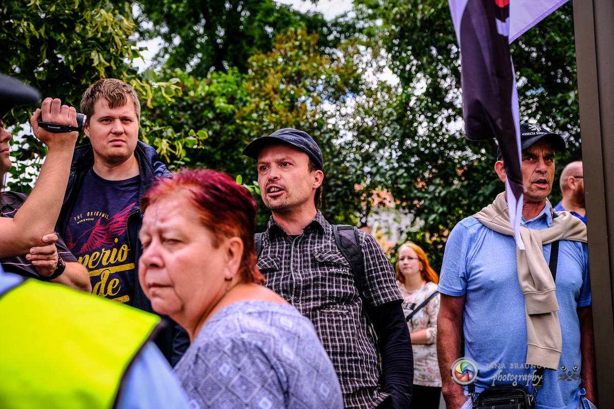 Prague Pride vyvrcholila duhovým průvodem a festivalem na Letné, vystoupila rapperka SharkaSs