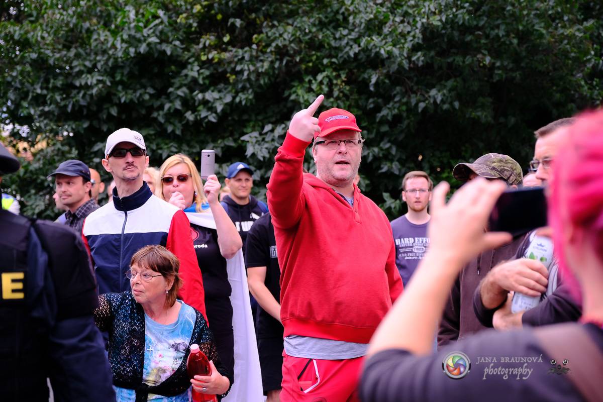 Prague Pride vyvrcholila duhovým průvodem a festivalem na Letné, vystoupila rapperka SharkaSs