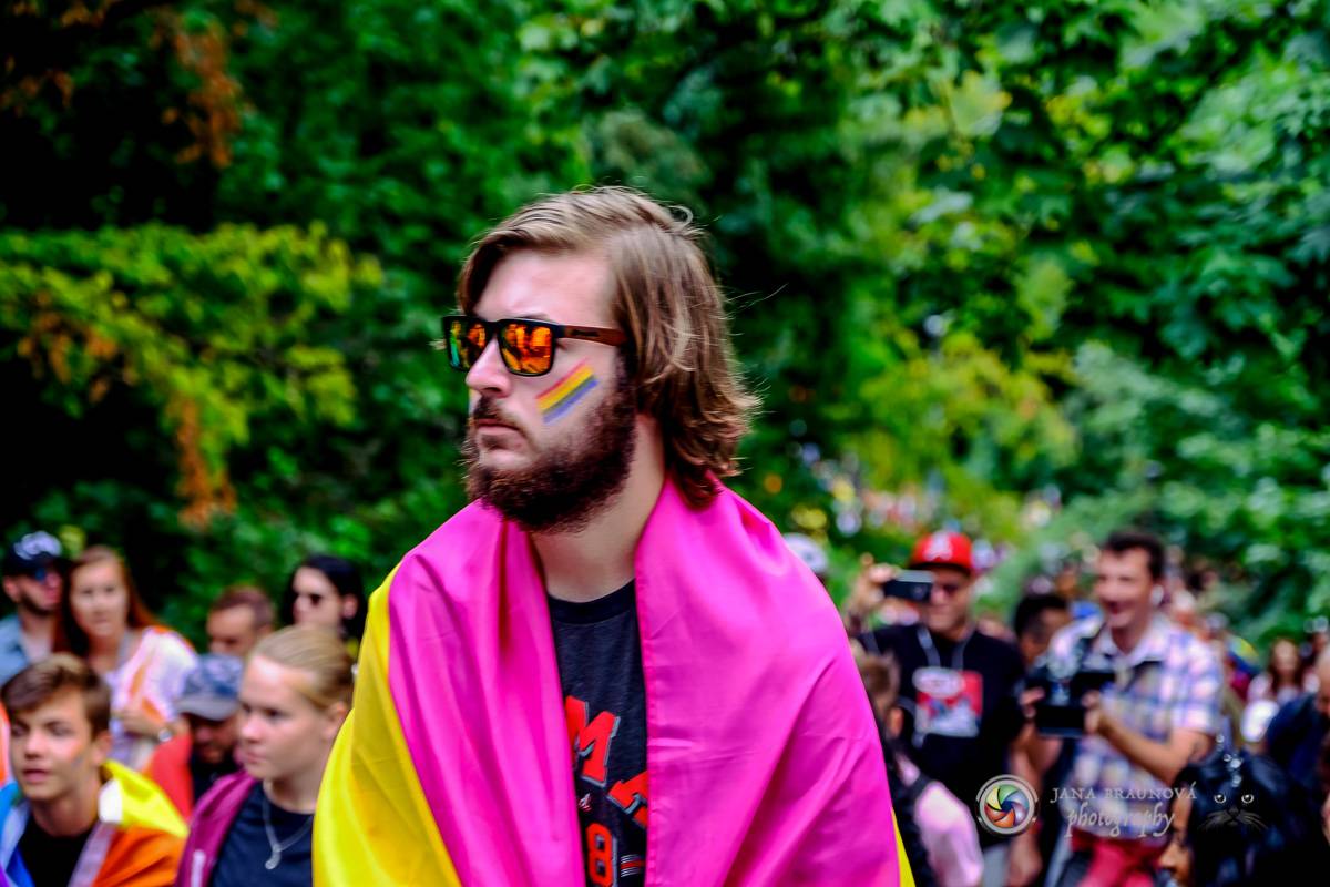 Prague Pride vyvrcholila duhovým průvodem a festivalem na Letné, vystoupila rapperka SharkaSs