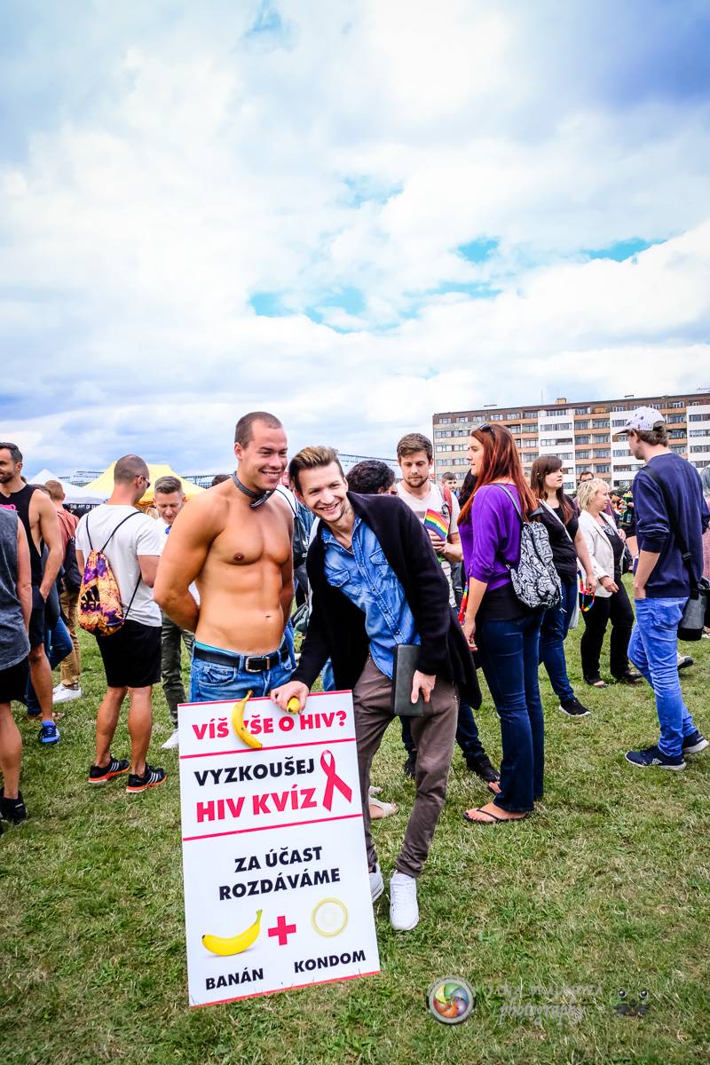 Prague Pride vyvrcholila duhovým průvodem a festivalem na Letné, vystoupila rapperka SharkaSs
