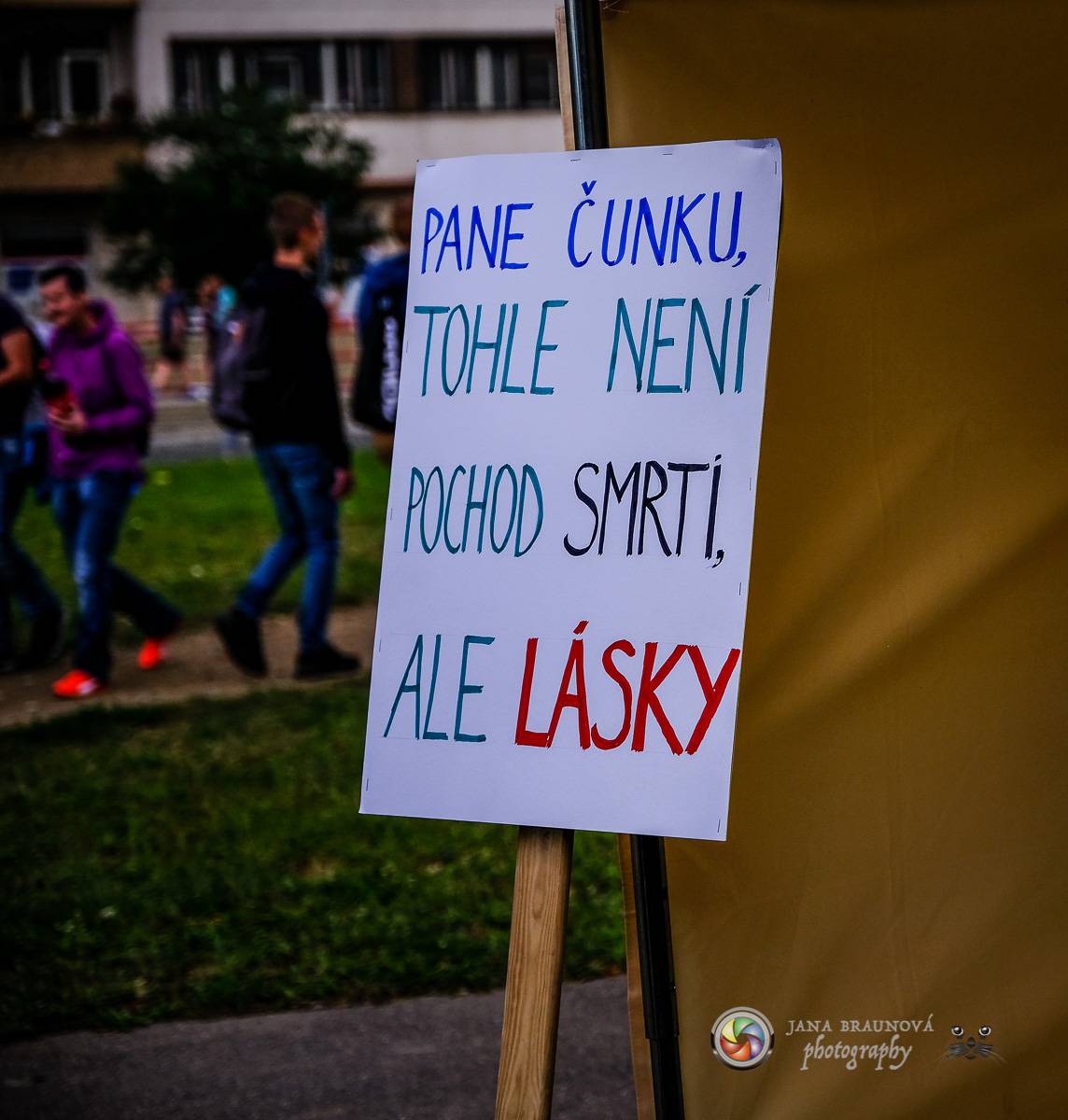 Prague Pride vyvrcholila duhovým průvodem a festivalem na Letné, vystoupila rapperka SharkaSs