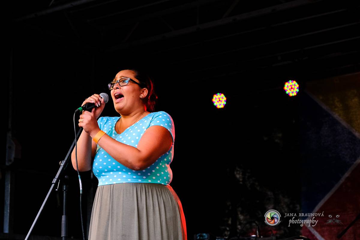 Prague Pride vyvrcholila duhovým průvodem a festivalem na Letné, vystoupila rapperka SharkaSs