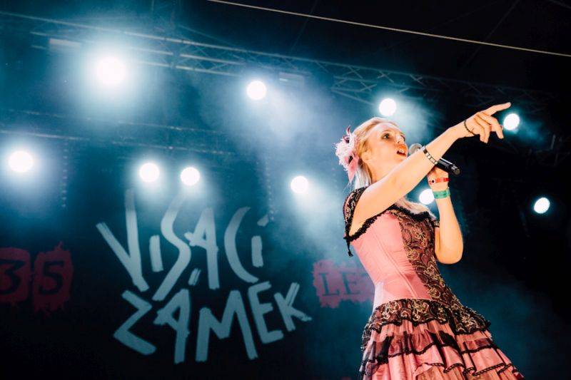 Hrady CZ: Hradec nad Moravicí nabídl v pátek strhující Rybičky 48, Olympic i žádost o ruku