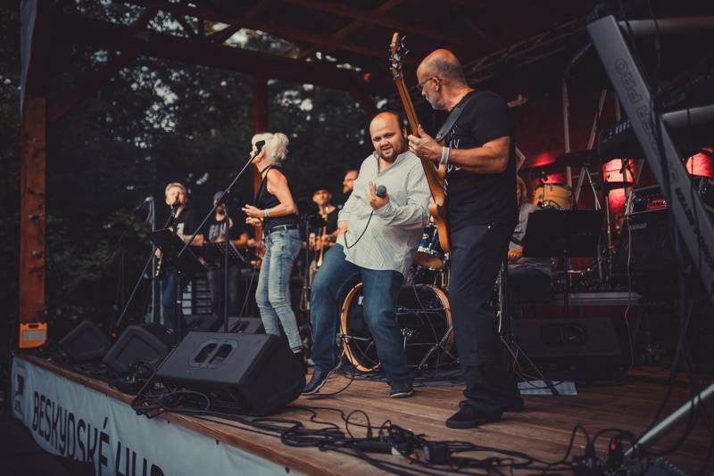 Ewa Farna zazpívala pod širým nebem v Beskydech