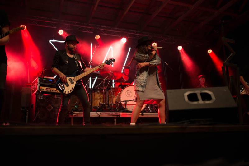 Ewa Farna zazpívala pod širým nebem v Beskydech