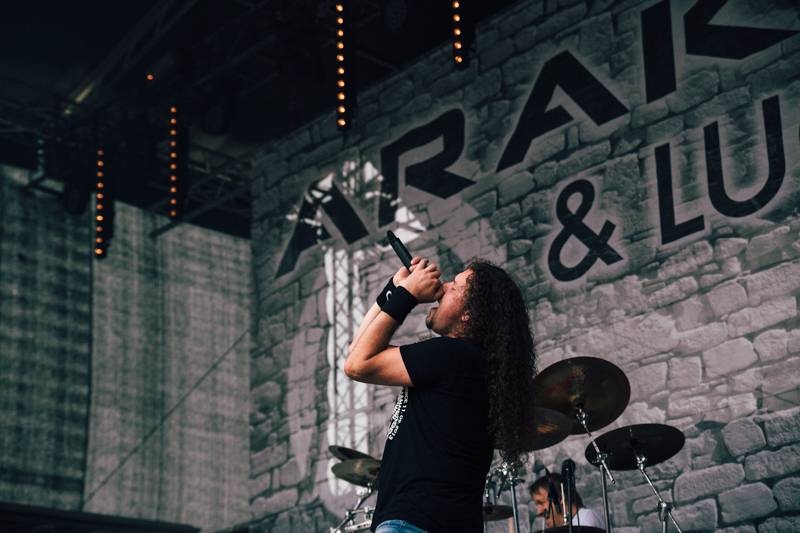 Hrady CZ: Atmosféru v Hradci nad Moravicí si pochvalovaly Anna K. i Lucie Bílá, hráli také Wohnout nebo Richard Müller