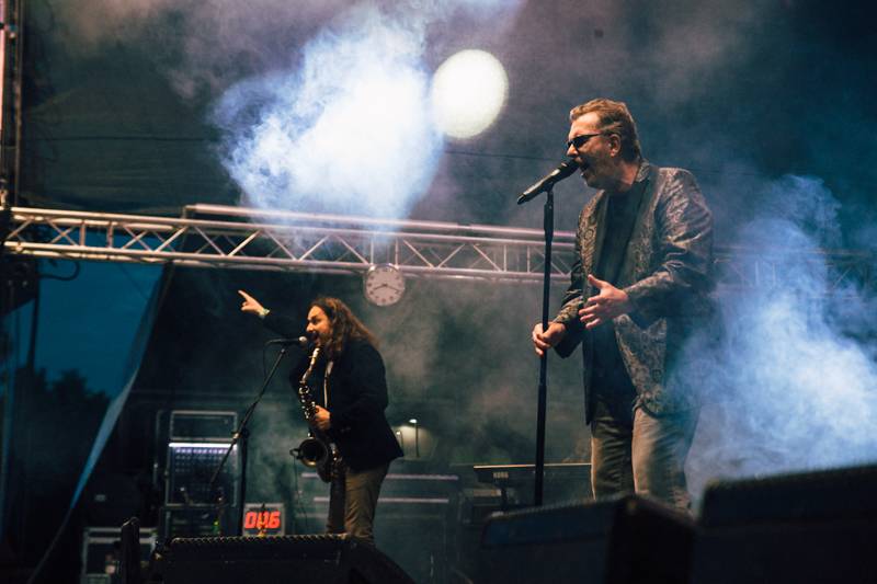 Hrady CZ: Atmosféru v Hradci nad Moravicí si pochvalovaly Anna K. i Lucie Bílá, hráli také Wohnout nebo Richard Müller