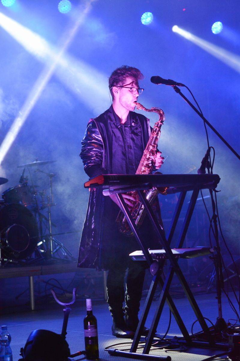 Týden hudby ve Vysokém Mýtě: Mydy Rabycad roztančili celé náměstí