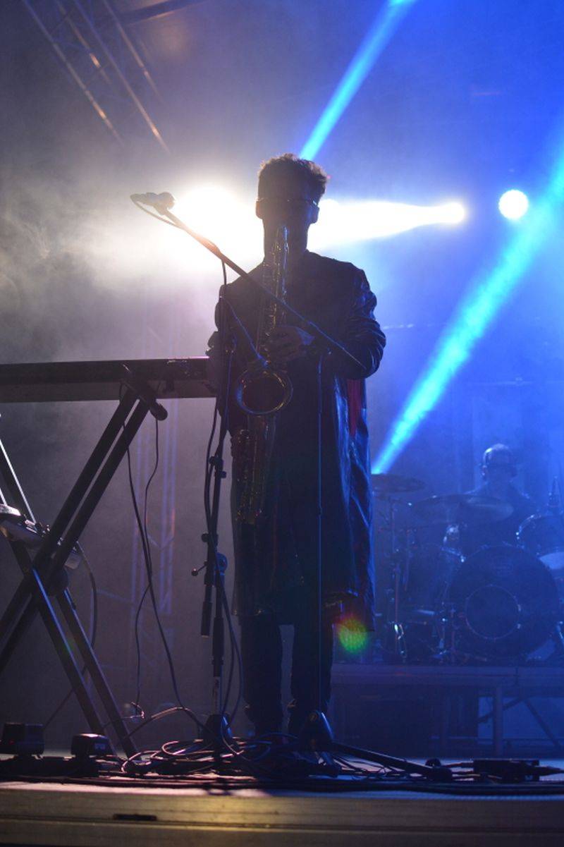 Týden hudby ve Vysokém Mýtě: Mydy Rabycad roztančili celé náměstí