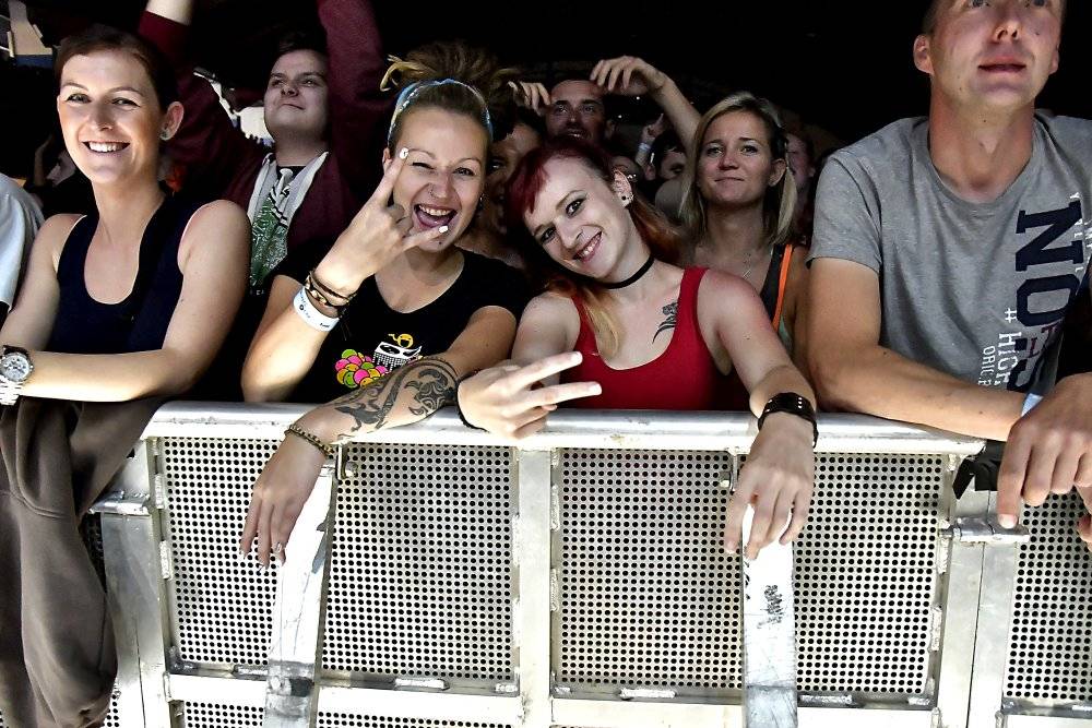 The Offspring po šesti letech v Praze: Punkeři zaplnili Malou sportovní halu