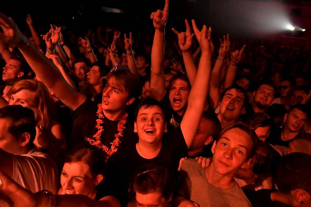 The Offspring po šesti letech v Praze: Punkeři zaplnili Malou sportovní halu