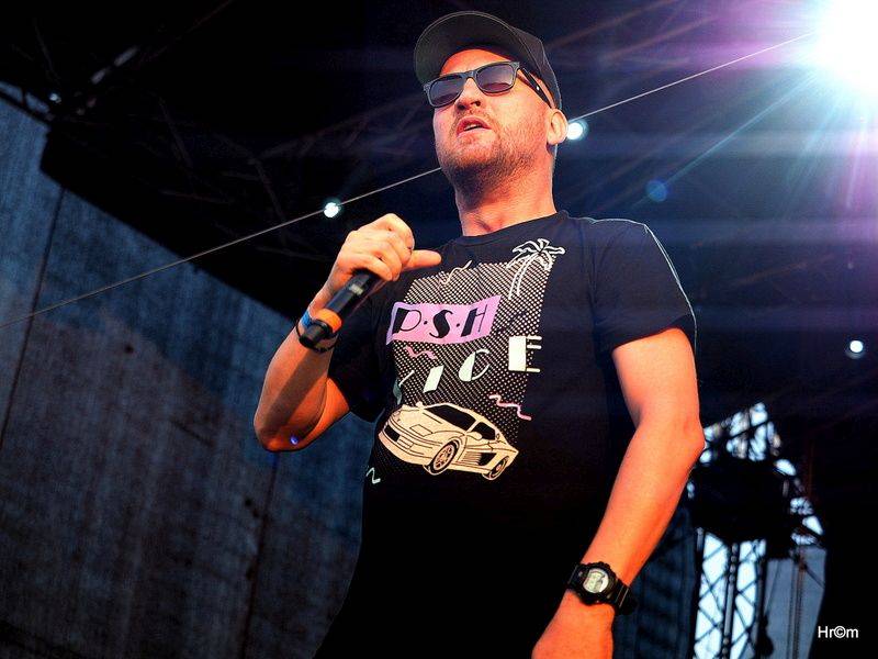 Hrady CZ: Pátek na Bouzově ovládli Rybičky 48 nebo Olympic, volily se nejlepší masky