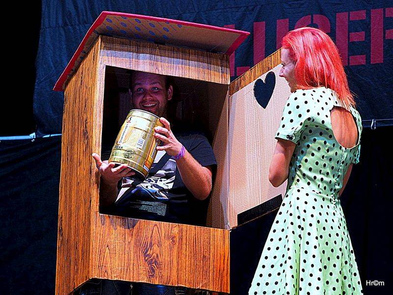 Hrady CZ: Pátek na Bouzově ovládli Rybičky 48 nebo Olympic, volily se nejlepší masky