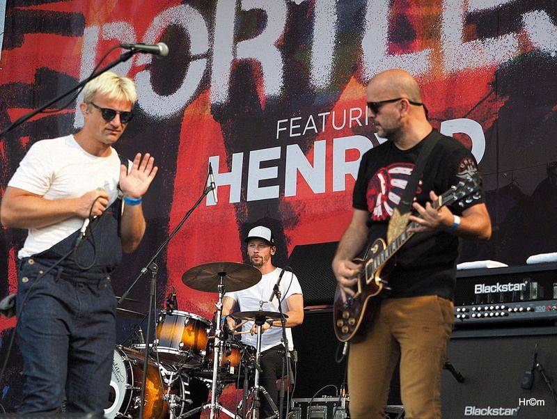 Hrady CZ: Sobotu na Bouzově provoněl Tomáš Klus vonnými tyčinkami, vystoupili i Anna K., Richard Müller nebo Majk Spirit