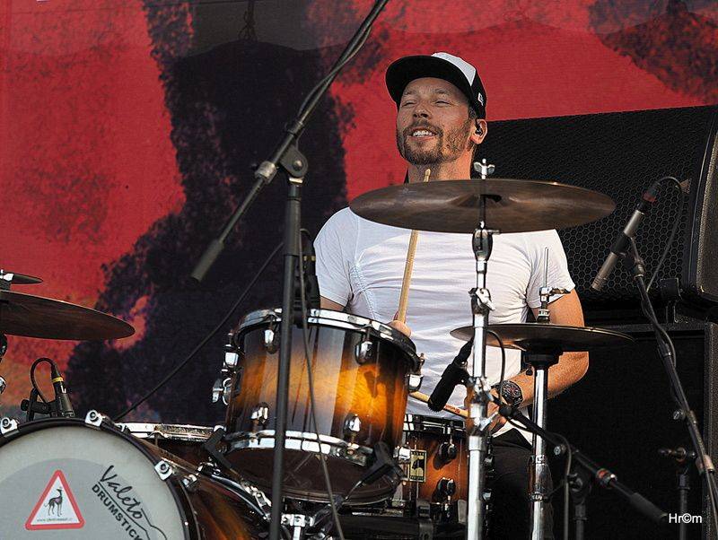 Hrady CZ: Sobotu na Bouzově provoněl Tomáš Klus vonnými tyčinkami, vystoupili i Anna K., Richard Müller nebo Majk Spirit