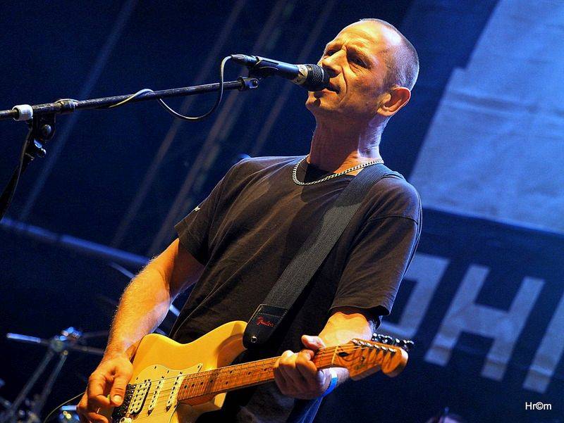 Hrady CZ: Sobotu na Bouzově provoněl Tomáš Klus vonnými tyčinkami, vystoupili i Anna K., Richard Müller nebo Majk Spirit