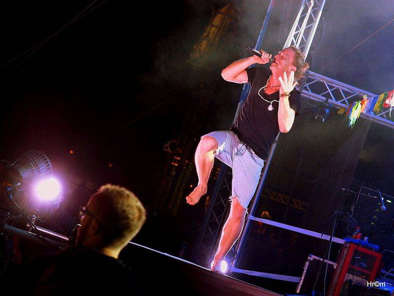 Hrady CZ: Sobotu na Bouzově provoněl Tomáš Klus vonnými tyčinkami, vystoupili i Anna K., Richard Müller nebo Majk Spirit