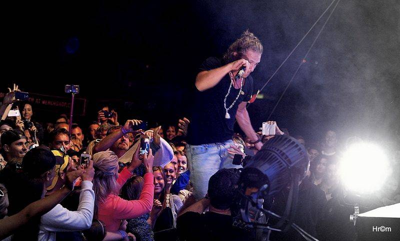 Hrady CZ: Sobotu na Bouzově provoněl Tomáš Klus vonnými tyčinkami, vystoupili i Anna K., Richard Müller nebo Majk Spirit