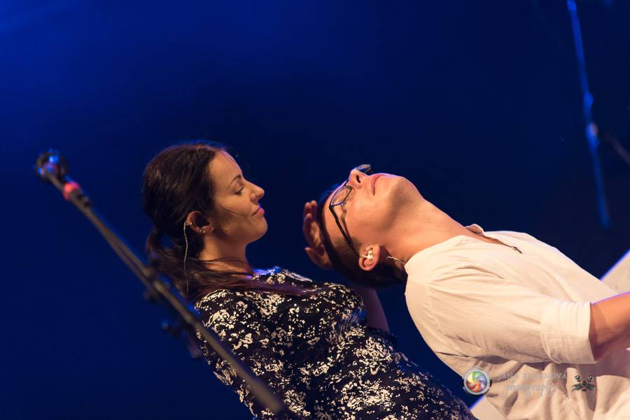 Miro Žbirka, Katarína Knechtová a Ondřej Ruml vystoupili v amfiteátru Loket přímo pod hradem